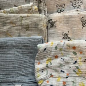 Muslin swaddle blanket set